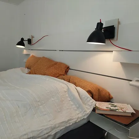 Проживание в семье Rosa, Dobblebed, Own Kitchen, Own Bath And Own Entrance, And Ohh So Quietly *