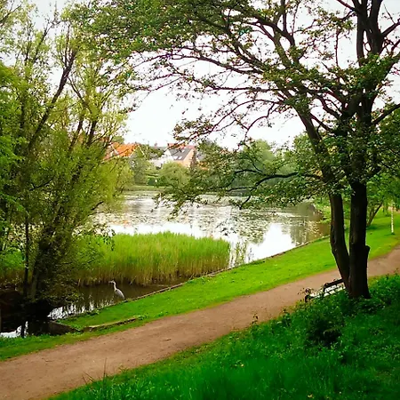 Rosa, Dobblebed, Own Kitchen, Own Bath And Own Entrance *