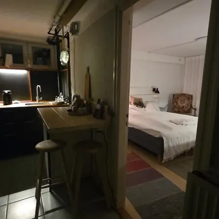 Rosa, Dobblebed, Own Kitchen, Own Bath And Own Entrance * København